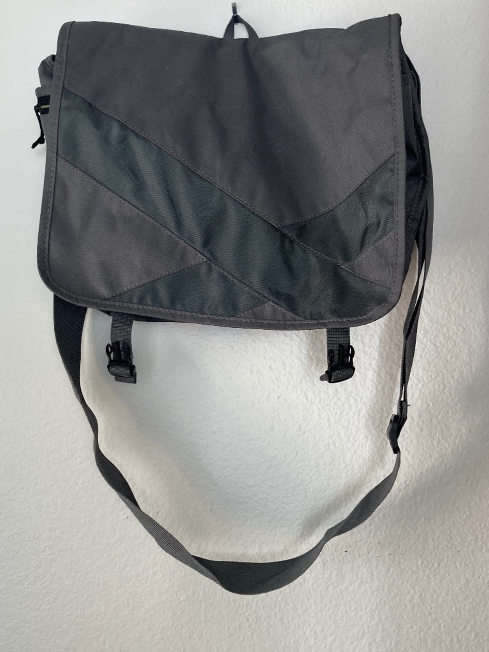 Lowepro Exchange Messenger Camera Bag Gray Adjustable